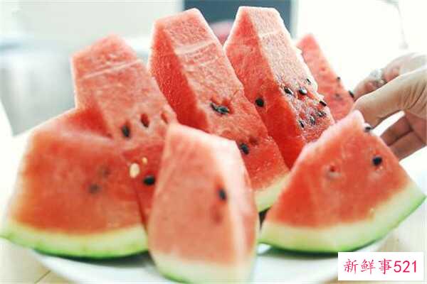 西瓜和红薯可以一起吃吗？西瓜不能搭配的食物有哪些？