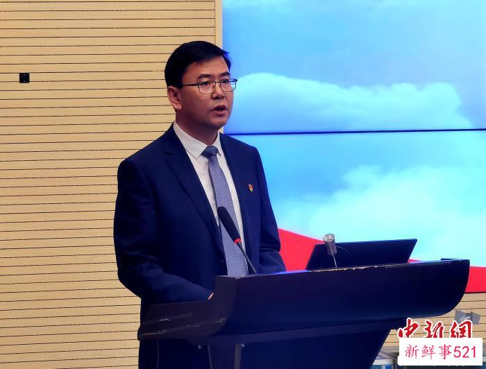 图为青海省海南州贵德县委书记白永栋致辞。　祁增蓓 摄