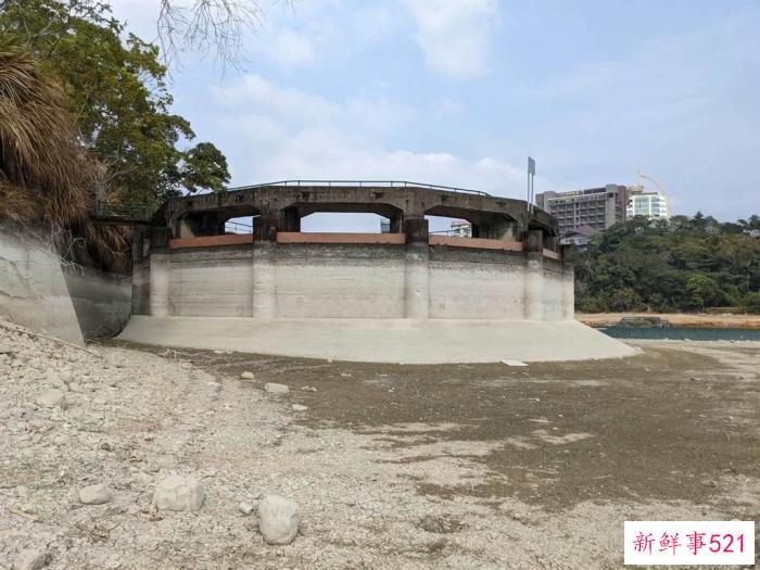 旱情严重！台湾日月潭“九蛙叠像”“神秘黑洞”全露出