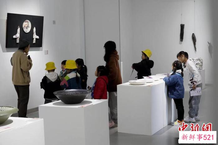 图为小朋友们在开展研学活动。　受访者 供图