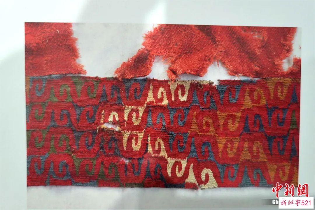 东西问·镇馆之宝丨叶宝平：一件棉袍何以见证千年前东西方文化交流？