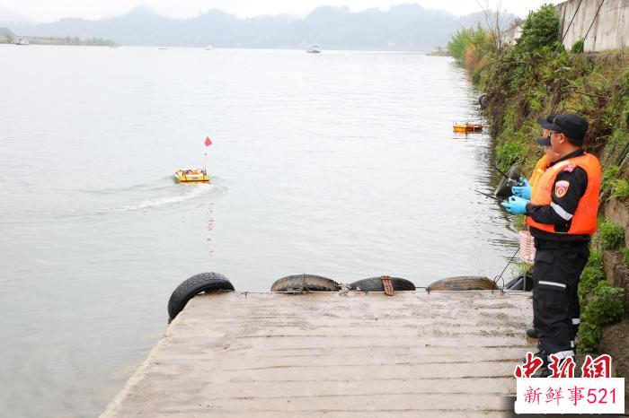 图为演练现场。　梁钦卿 摄