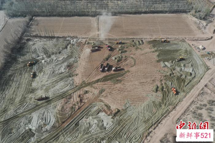 高标准农田建设加紧进行。　李芸 摄