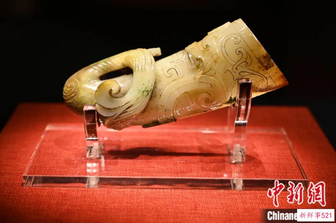 东西问·镇馆之宝丨王维一：“丝缕玉衣”何以体现以玉为贵的中华文明？