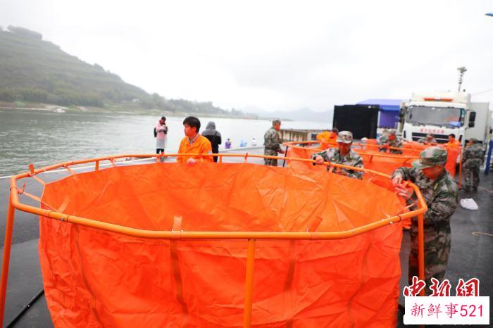 图为演练现场。　梁钦卿 摄