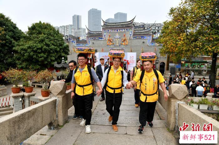 “山海同行·相约福见”2023年第二届两岸青年信俗渊源寻根之旅活动在福州拉开序幕。　吕明 摄