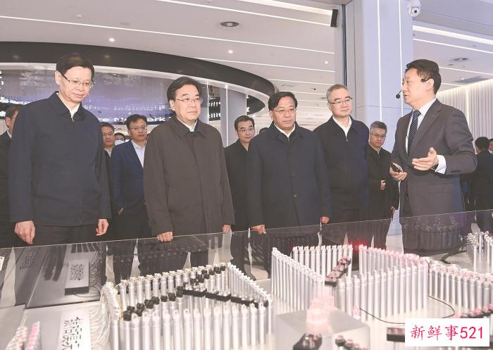 全国两会后，书记省长频繁跨省“串门”