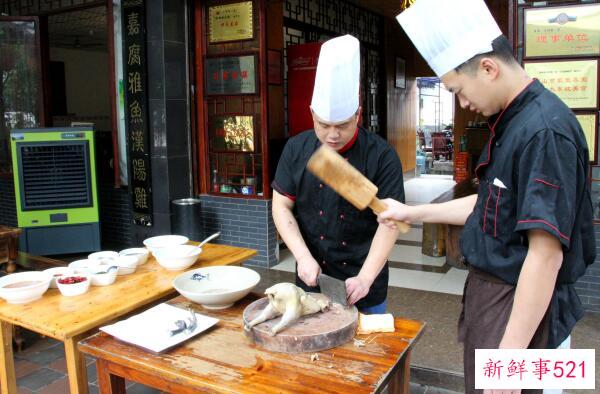 橘子上火或降火吃多了会引起口腔溃疡(最好一天只吃3个橘子)