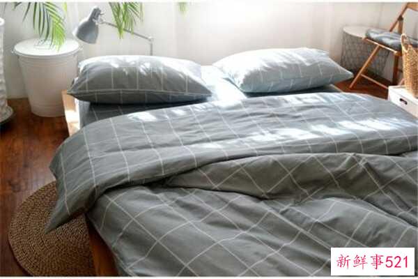 为什么床单总是往下滑 如何防止往下滑(摩擦)