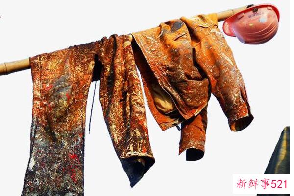 如何去除油漆污渍？清凉油涂在衣服上 猪油去除油漆污渍很有效