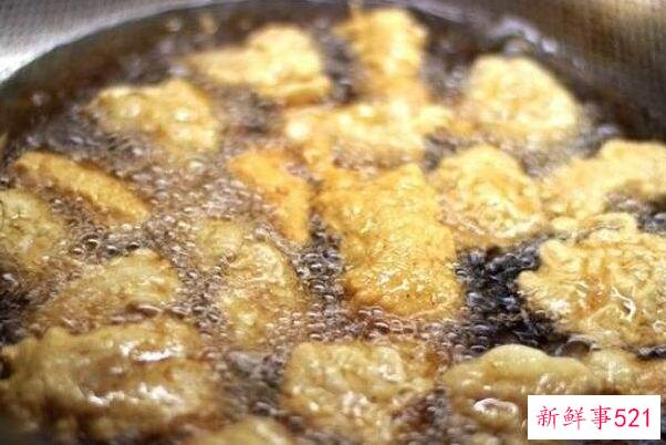 如何去除油漆污渍？清凉油涂在衣服上 猪油去除油漆污渍很有效