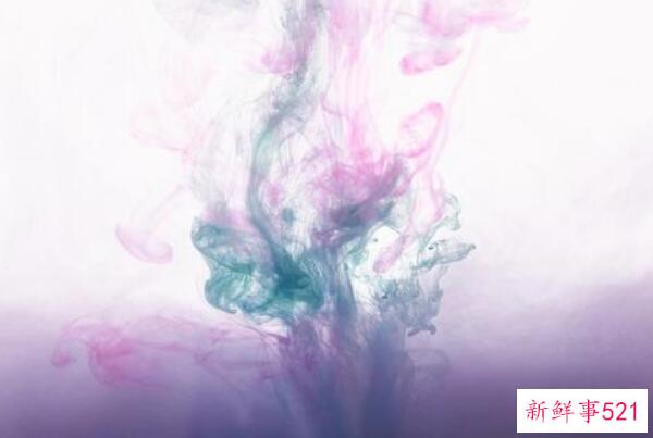 如何去除油漆污渍？清凉油涂在衣服上 猪油去除油漆污渍很有效