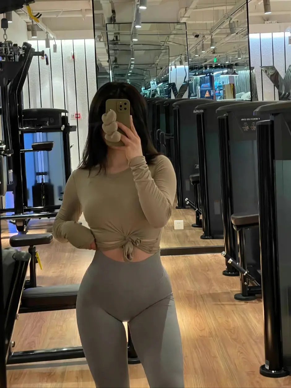 那个大美女同事离职了