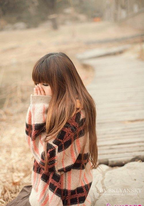 秋风里的乖巧妹子写真