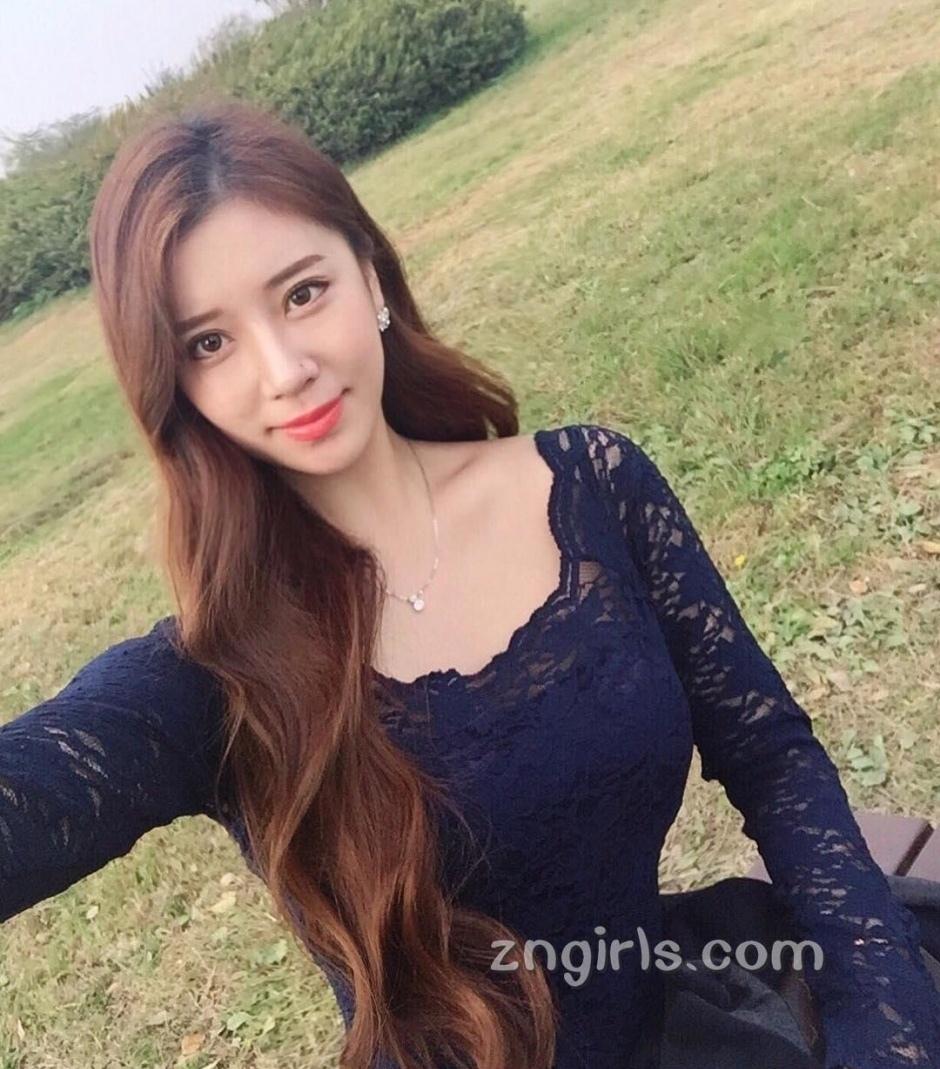 韩国美女Jin Yeyoung自拍时尚美照气质迷人