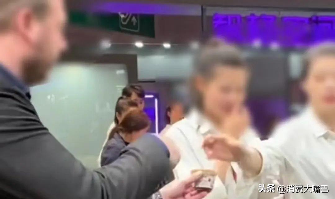 宝马半个董事会败给冰淇淋,究竟是怎么一回事?