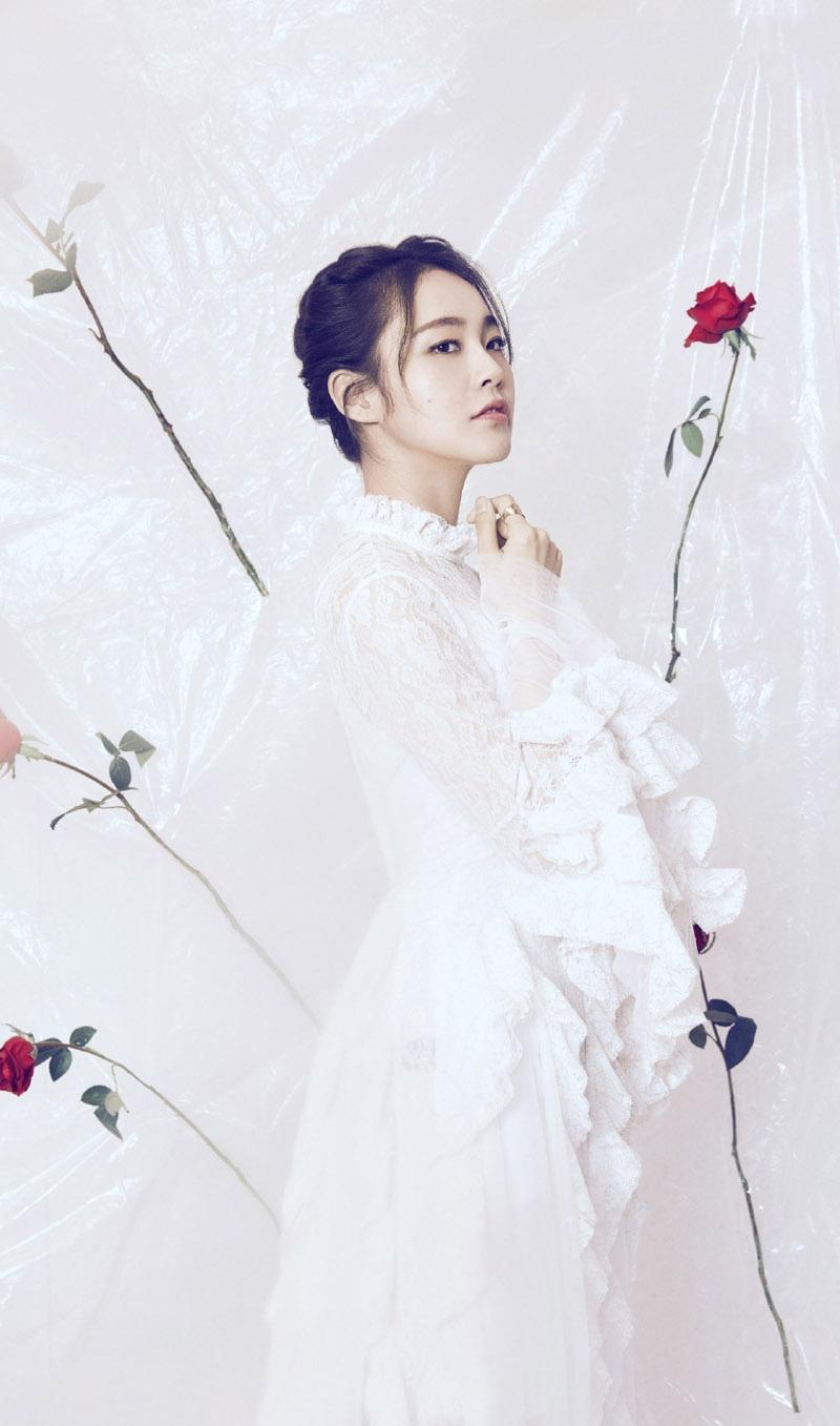 张佳宁唯美优雅生日写真图片