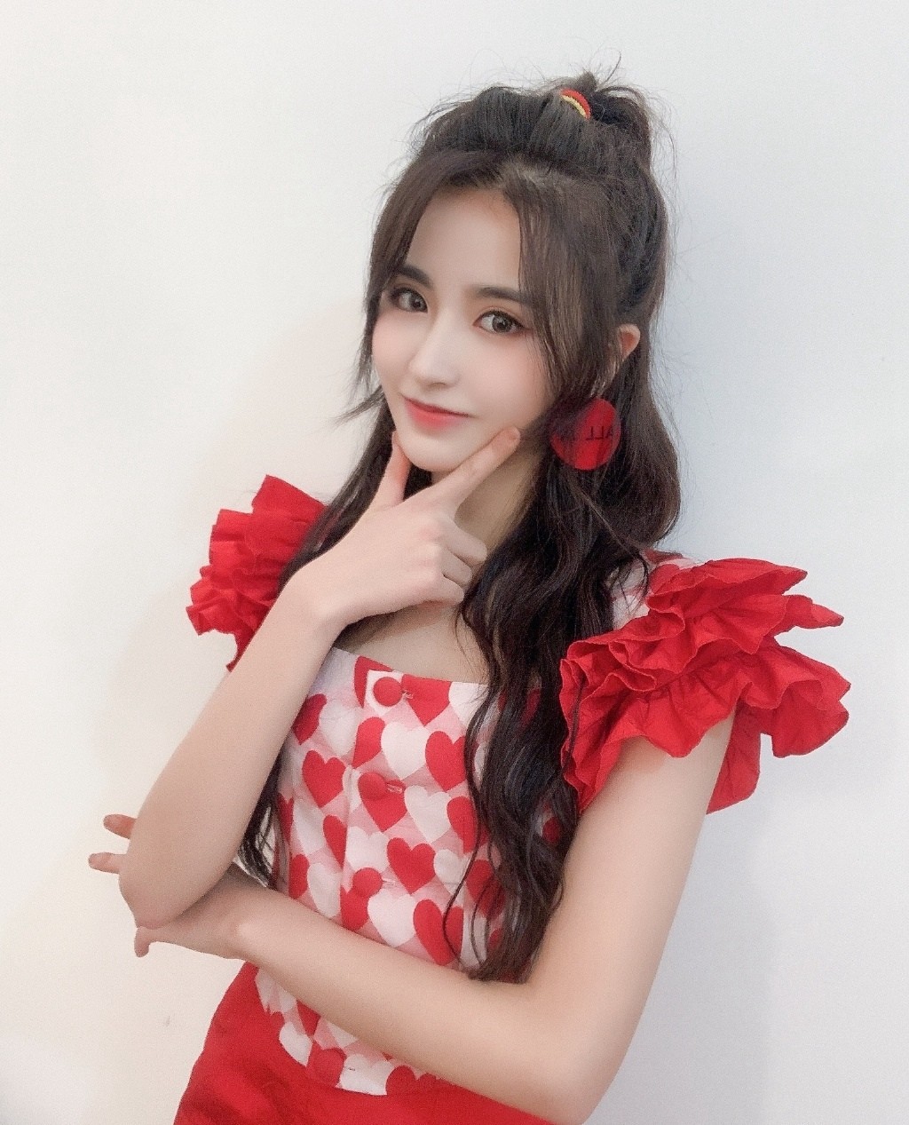 金子涵爱心裙少女系写真图片