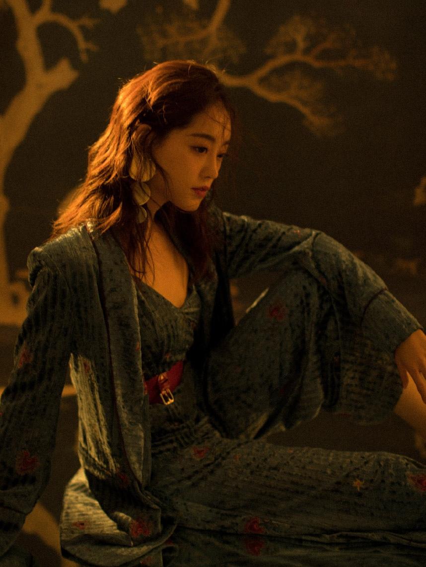 祝绪丹复古魅力时尚写真图片