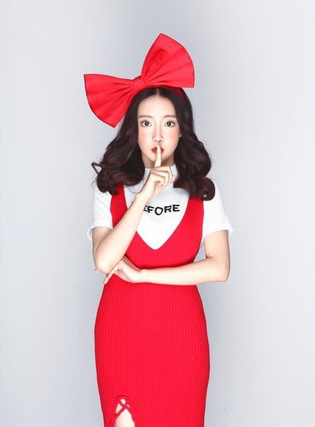 可爱王萌黎兔女郎写真曝光