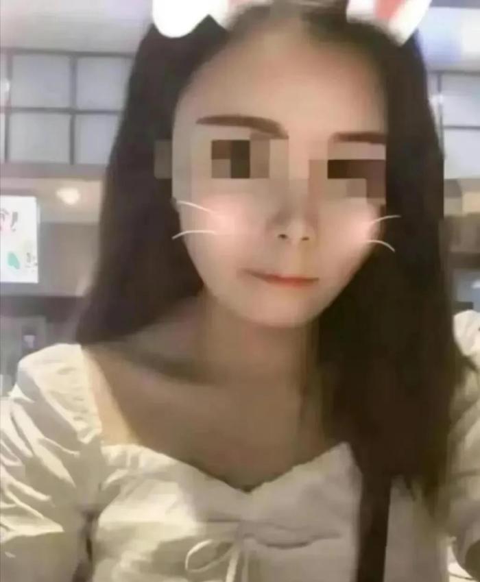 浙江某大学女生被闺蜜曝光出轨行为，这是时间管理大师呀！