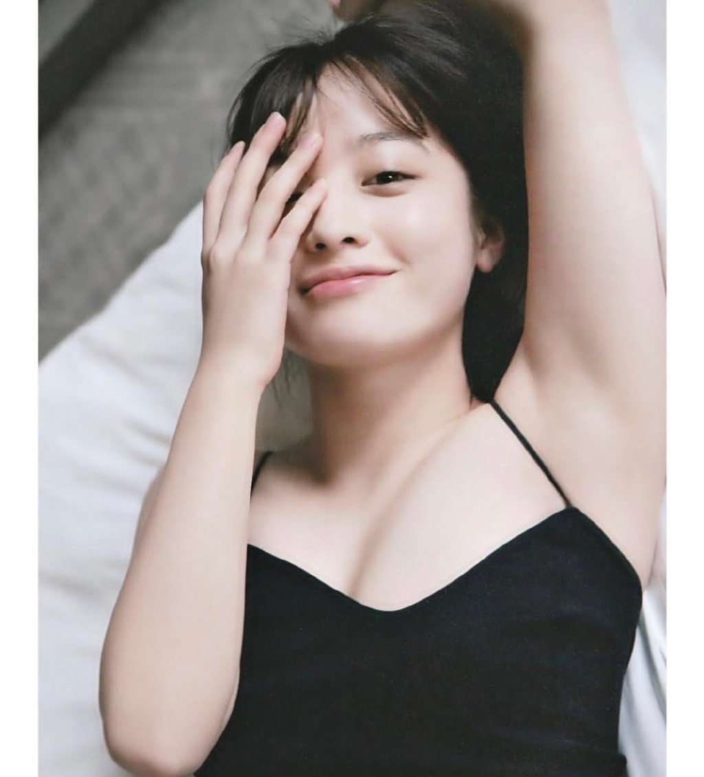 桥本环奈20岁生日性感写真图片