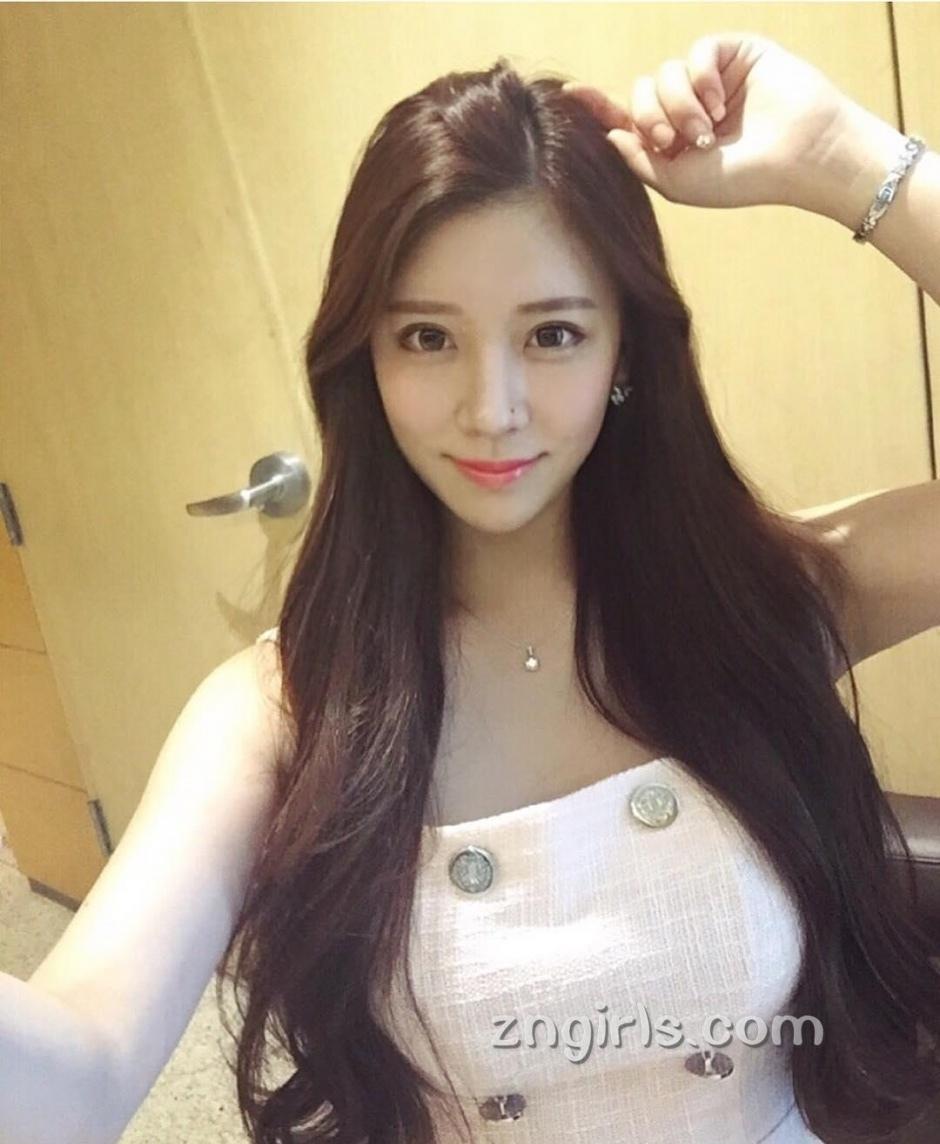 韩国美女Jin Yeyoung自拍时尚美照气质迷人