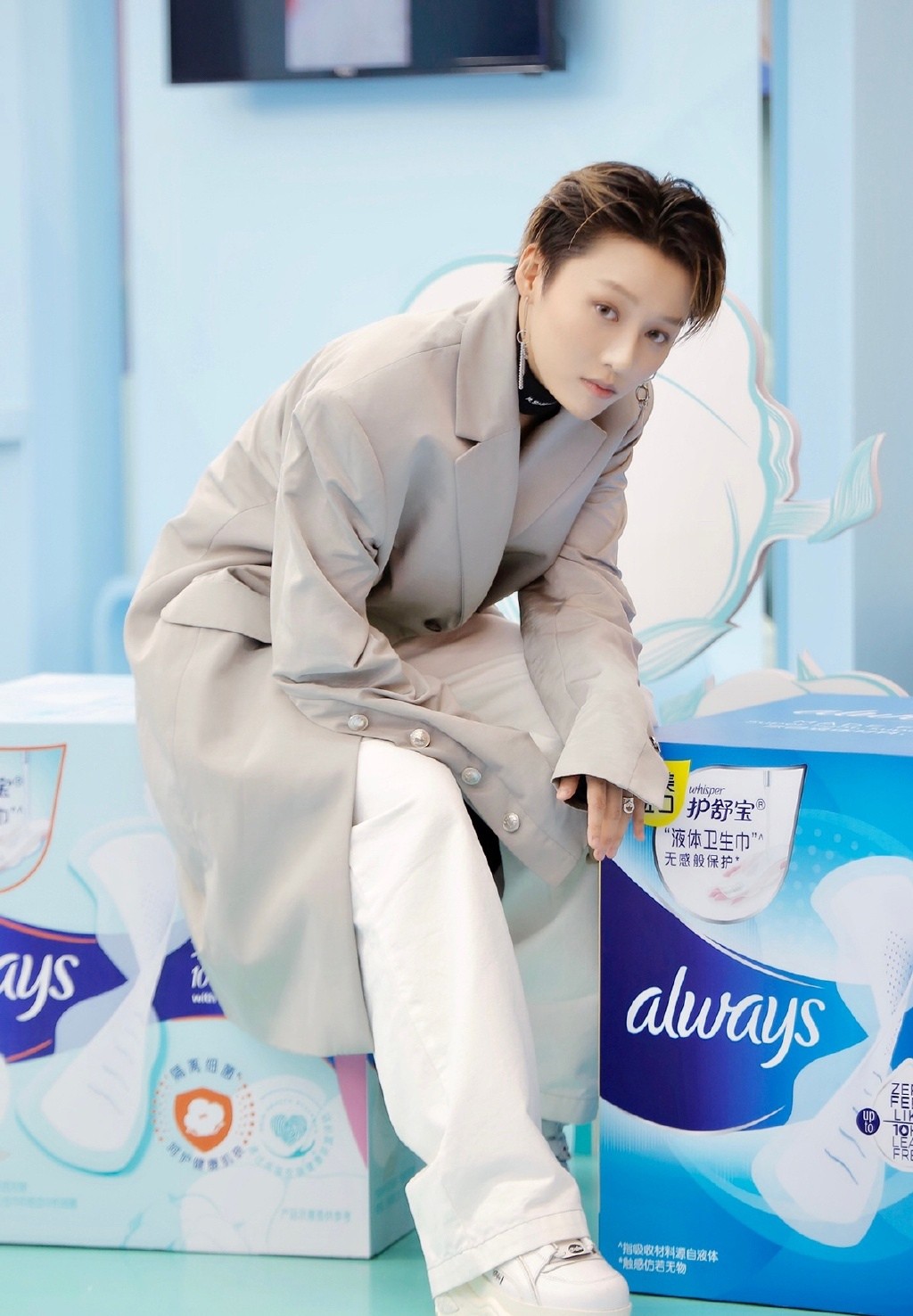 刘雨昕品牌活动照图片