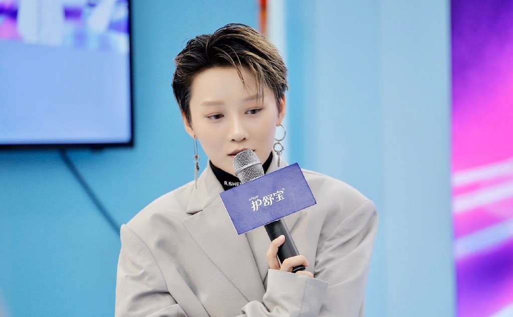 刘雨昕品牌活动照图片