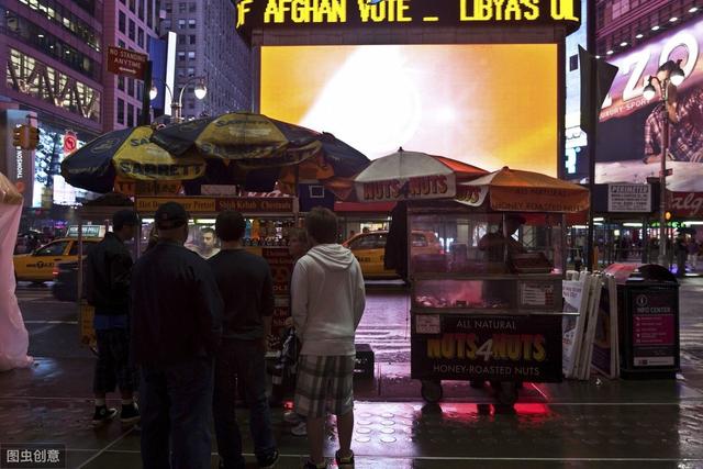 美国一七旬老太拒绝了纽约小伙无理“性”要求,之后竟被如此对待