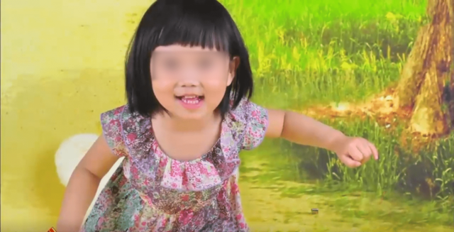 2015年,6岁女儿突发疾病死亡,父亲痛哭掀开白布:再让我看一眼