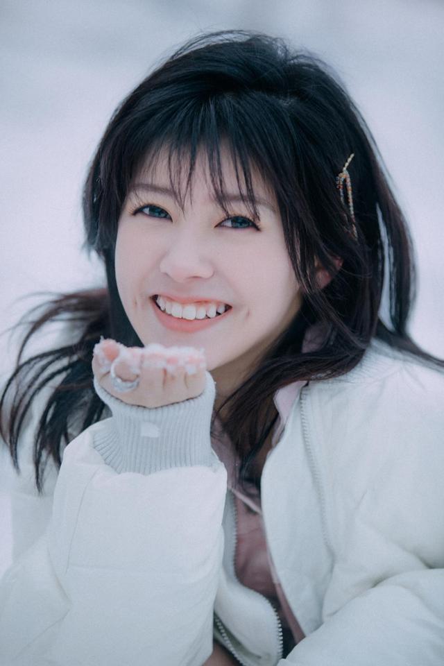 脸上这4处有“窝”的女人，天生就是“美人胚子”，看看你有没有