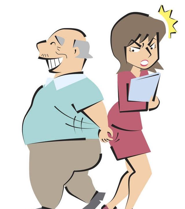 伴娘被扒光衣服强行摸胸，新娘被摸臀部，你告诉我这是传统文化？