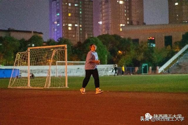 夜色撩人，怎得一个“好”字了得