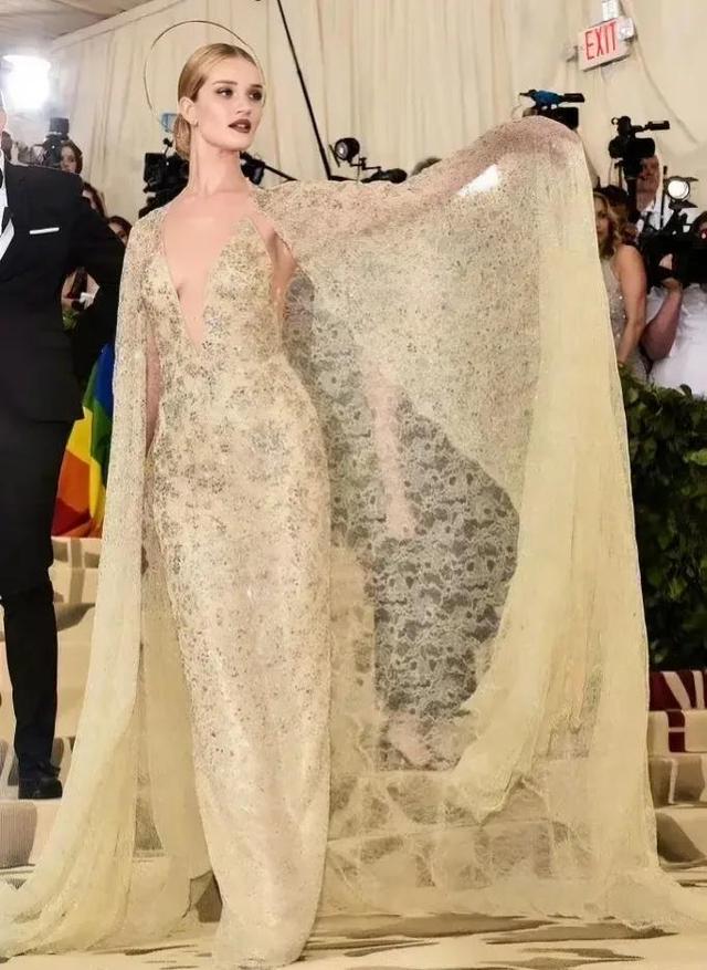 百大性感美女英国超模Rosie Huntington-Whiteley