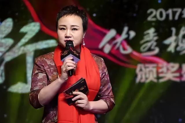 A股最能赚钱的三位女董事长，年薪超千万！董明珠第二，第一是谁？