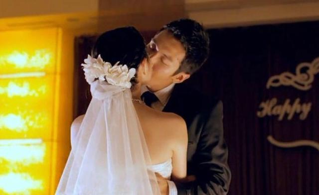 钢铁直男亲吻姑娘，这些姿势需要了解一下