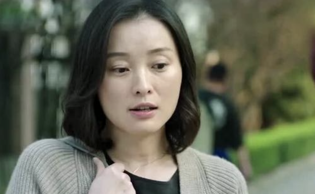 “捧不红”的10位女星，虽然观众扼腕叹息，但火不起来，也是幸运