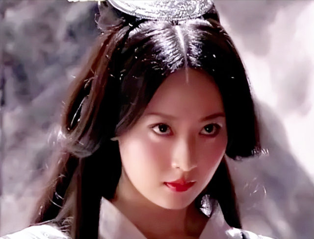 10位“一眼万年”女演员，个个美到窒息，有人靠一个角色吃一辈子