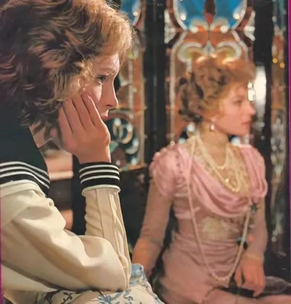 她拍过裸照，至死都想做「好女孩」