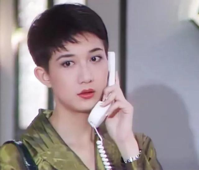 港圈“一眼万年”的短发美女，只服这12位，惊艳洋气，又美又酷帅