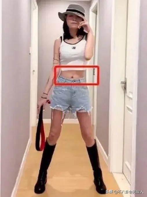 这7位女星一个比一个爱秀身材，露腰泳衣，透视装，紧身衣