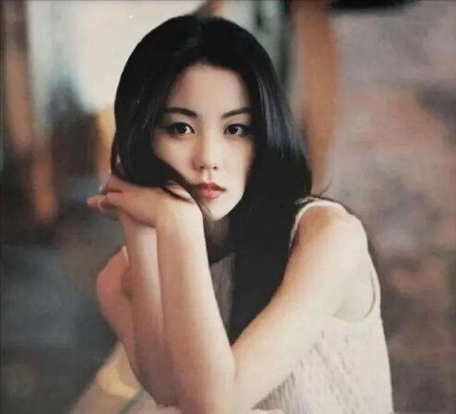 北京盛产美人,9位帝都女星,个个肤白貌美气质佳,各有各的韵味