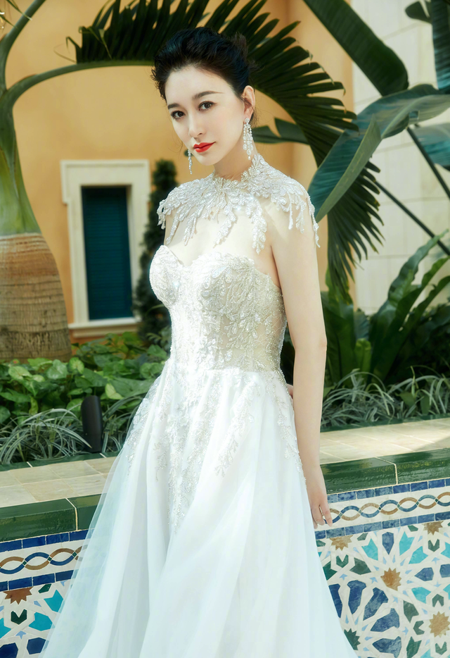 北京盛产美人,9位帝都女星,个个肤白貌美气质佳,各有各的韵味