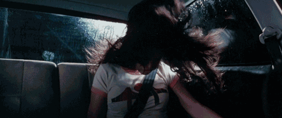 昆汀、猛女、B级片，这片看完就一个字「爽」