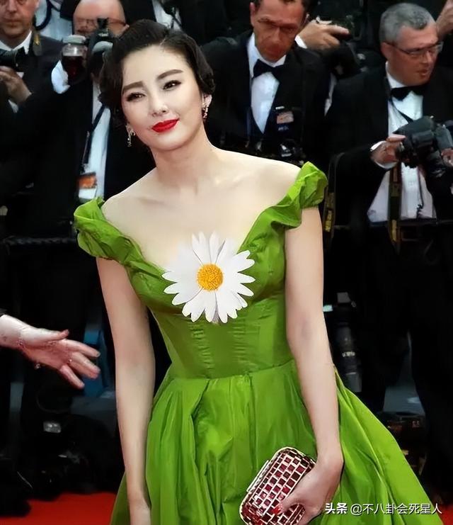 张雨绮的胸,戚薇的腿,景甜的臀,这些80后女星的身材,个个绝美