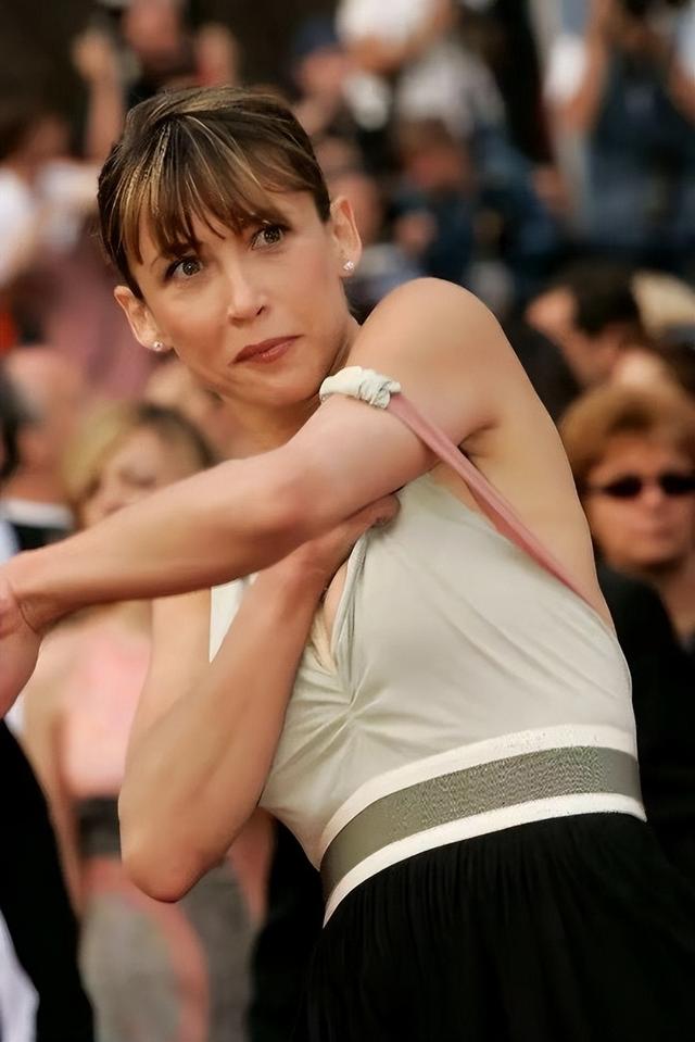 苏菲玛索：惊艳了岁月的法兰西玫瑰，56岁素面朝天，眼神依旧清澈