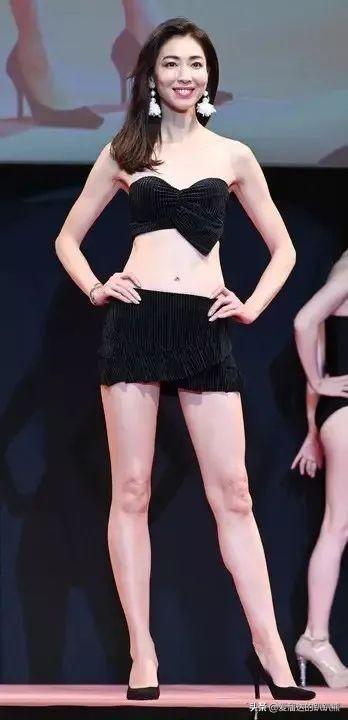 52岁日本泳装美女选美大赛夺冠，颜值身材简直惊艳