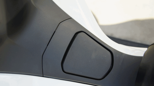 本田最新发布的PCX值不值2.699万元？咱们细节见真章