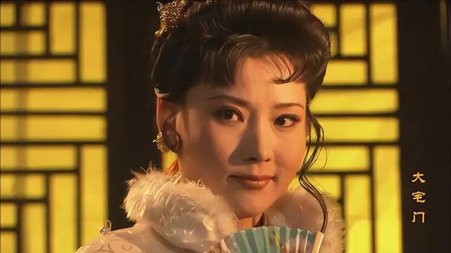 10位“一眼万年”女演员，个个美到窒息，有人靠一个角色吃一辈子
